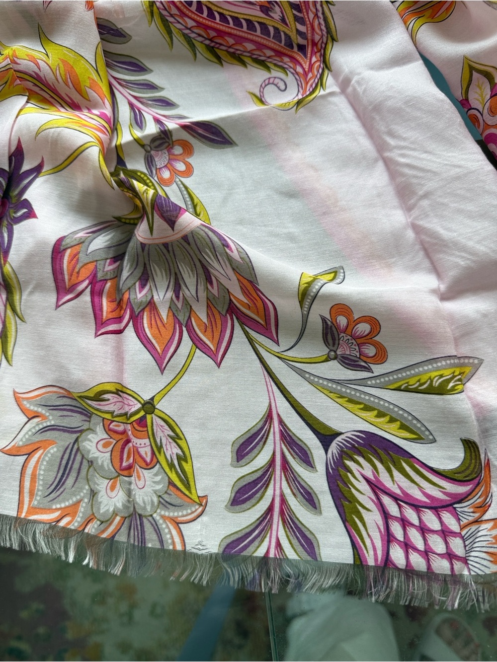 Frass Lightweight Oblong Pink Floral Design Scarf with Raw Edge. - Picture 3 of 7
